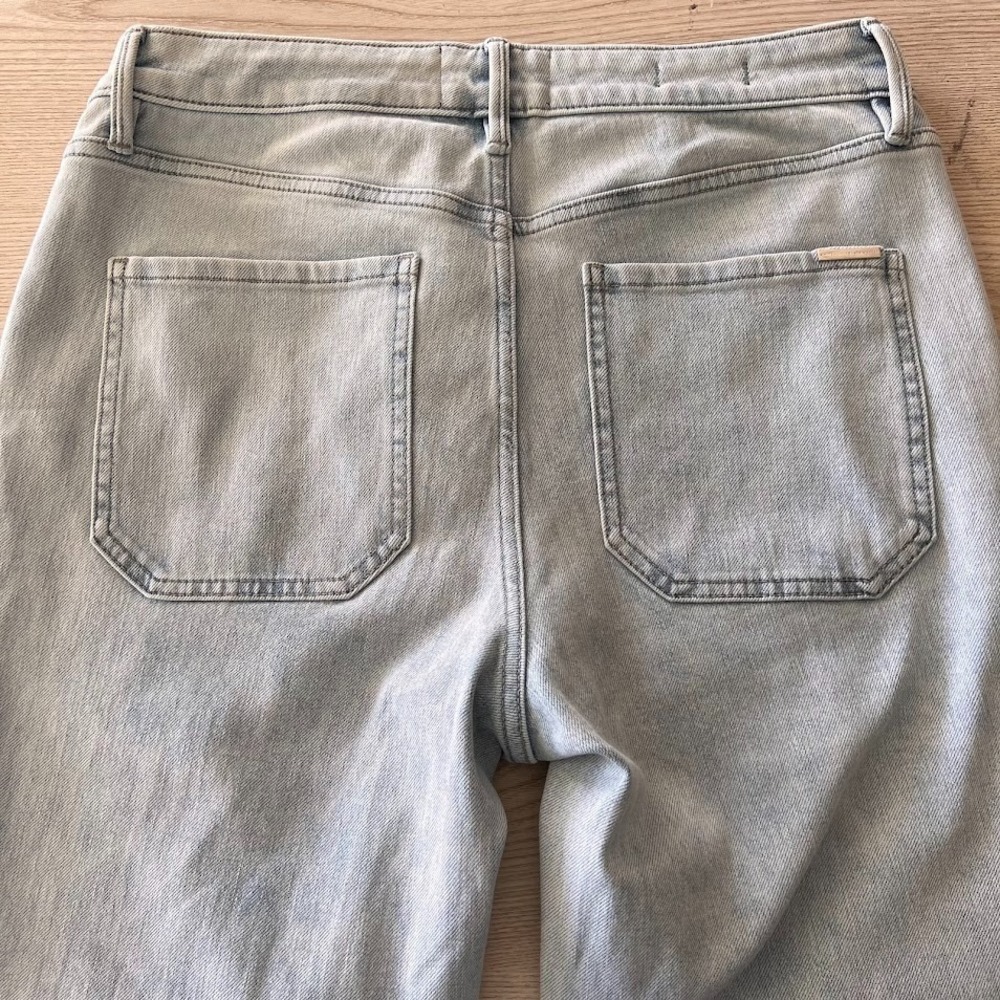 White House Black Market Light Wash Jeans Straight Leg Braided Pocket Size 10 - Picture 3 of 8